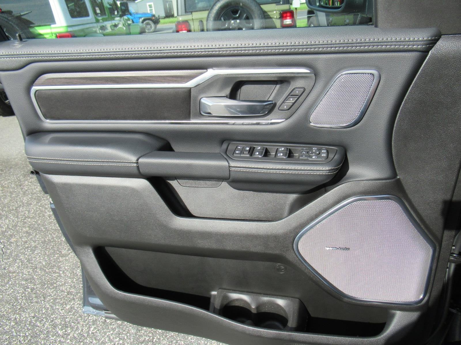 2027 RAM Ram 1500 RAM 1500 LARAMIE CREW CAB 4X4 5'7' BOX