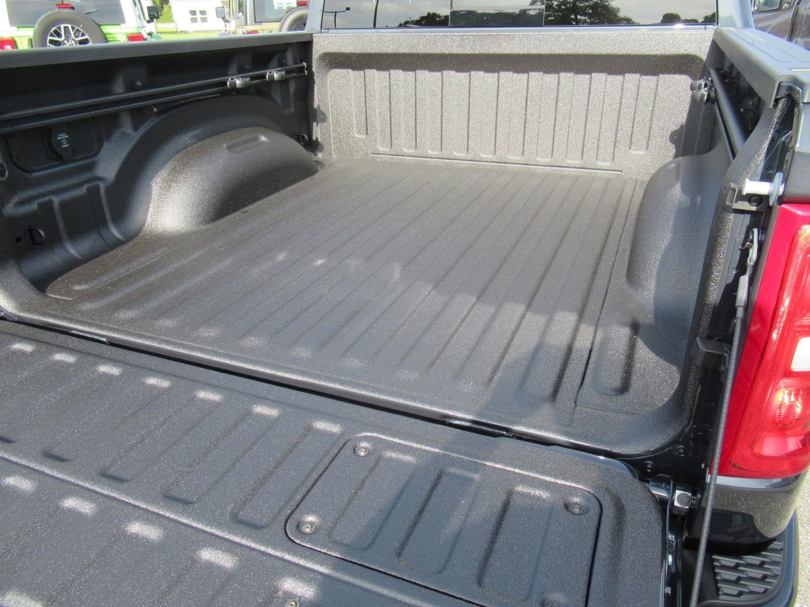 2027 RAM Ram 1500 RAM 1500 LARAMIE CREW CAB 4X4 5'7' BOX