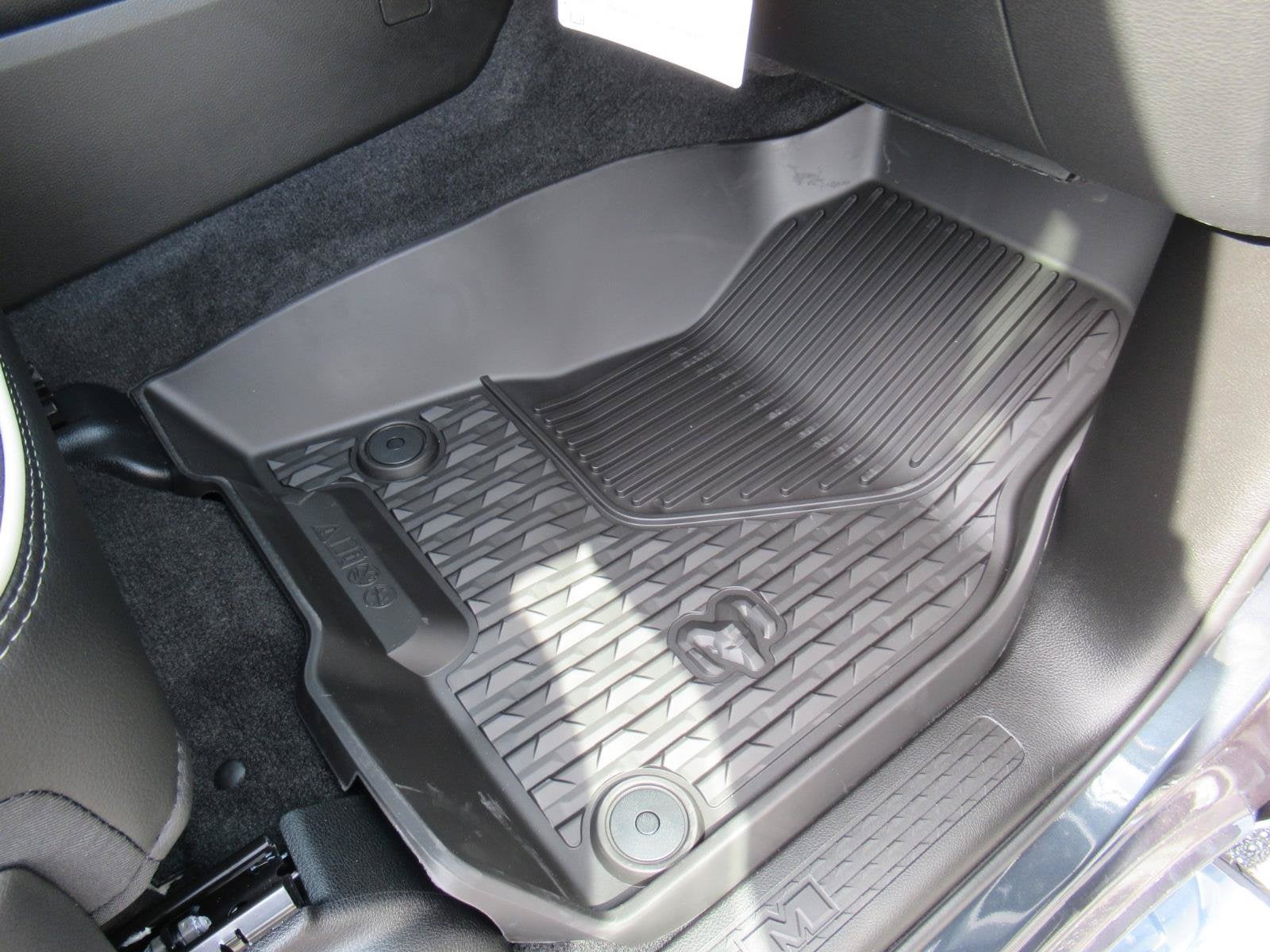 2027 RAM Ram 1500 RAM 1500 LARAMIE CREW CAB 4X4 5'7' BOX
