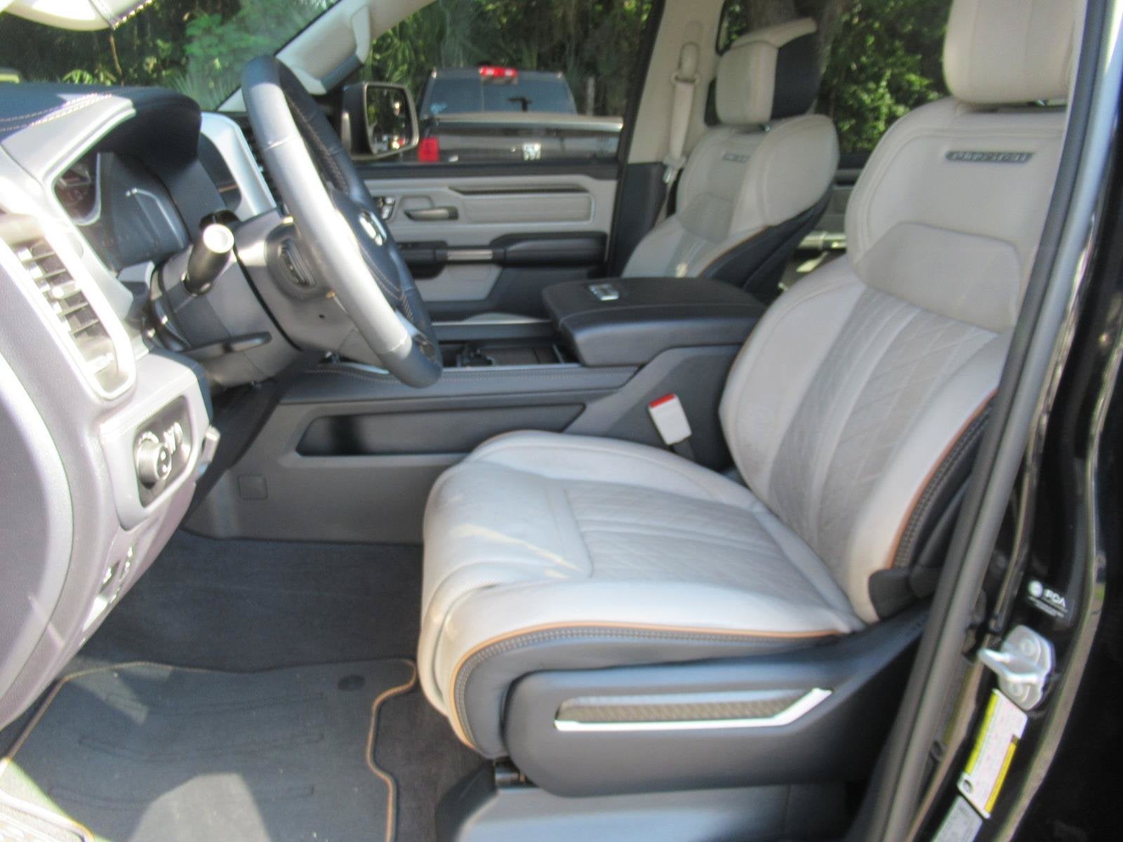 2025 RAM 1500 Tungsten Crew Cab 4x4 5'7' Box
