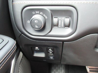 2027 RAM 1500 RAM 1500 TUNGSTEN CREW CAB 4X4 5'7' BOX