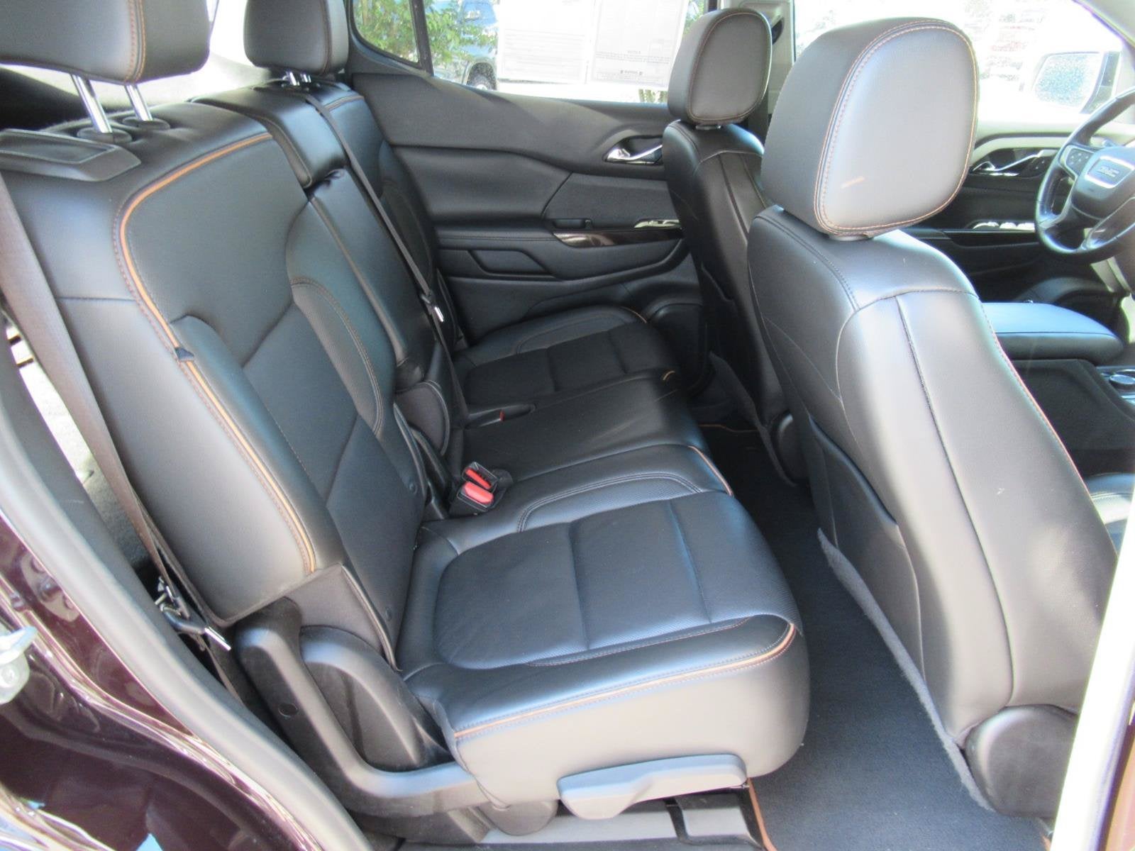 2021 GMC Acadia AWD AT4