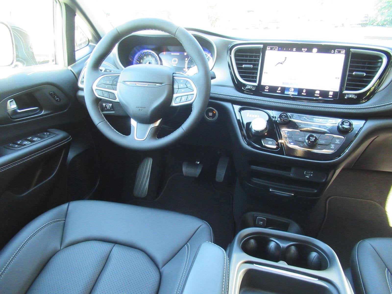 2027 Chrysler Pacifica PACIFICA SELECT