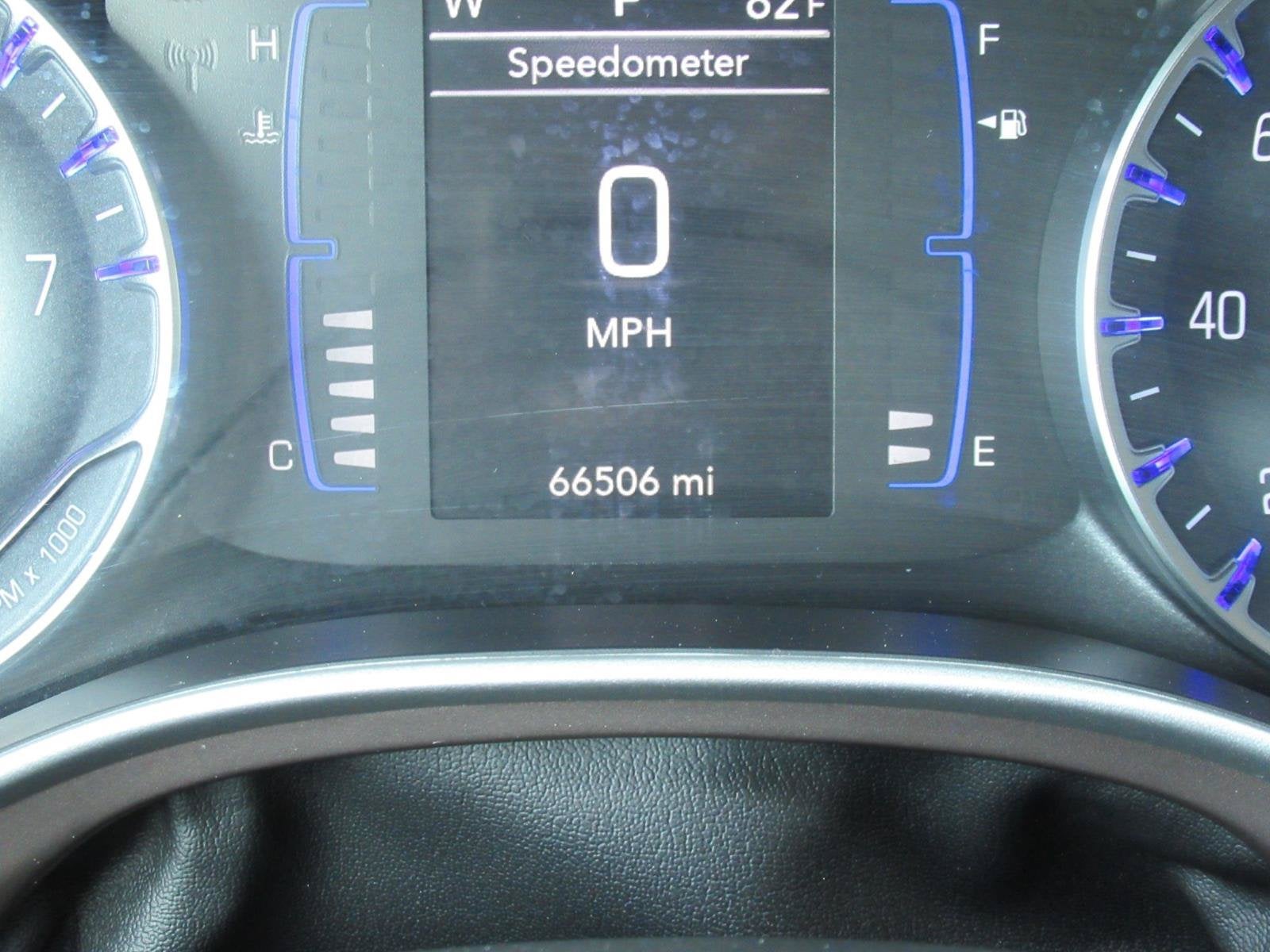 2024 Chrysler Voyager LX