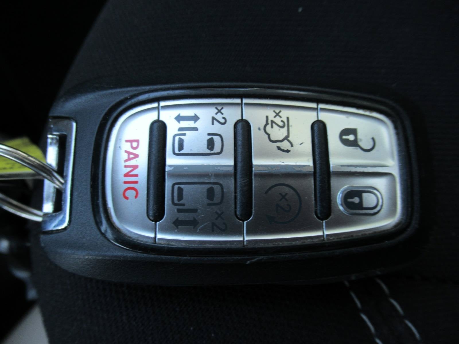 2024 Chrysler Voyager LX