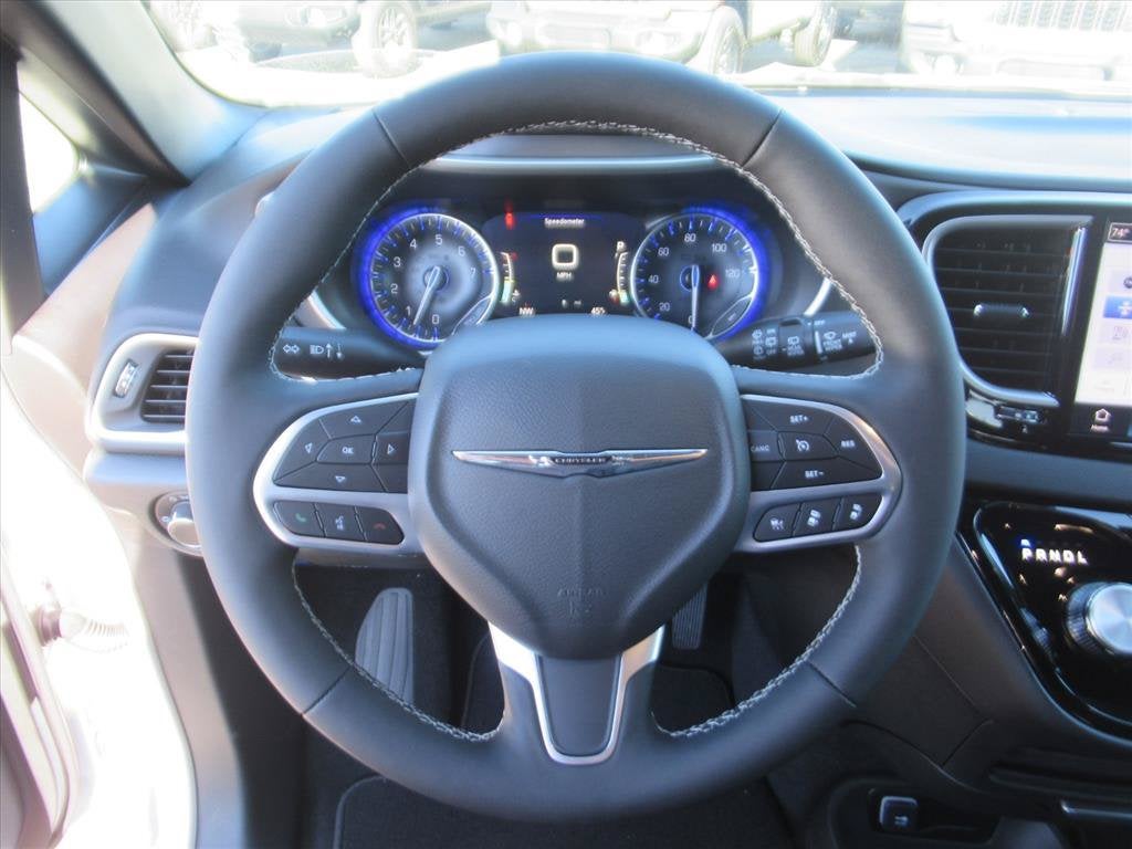 2026 Chrysler Voyager VOYAGER LX