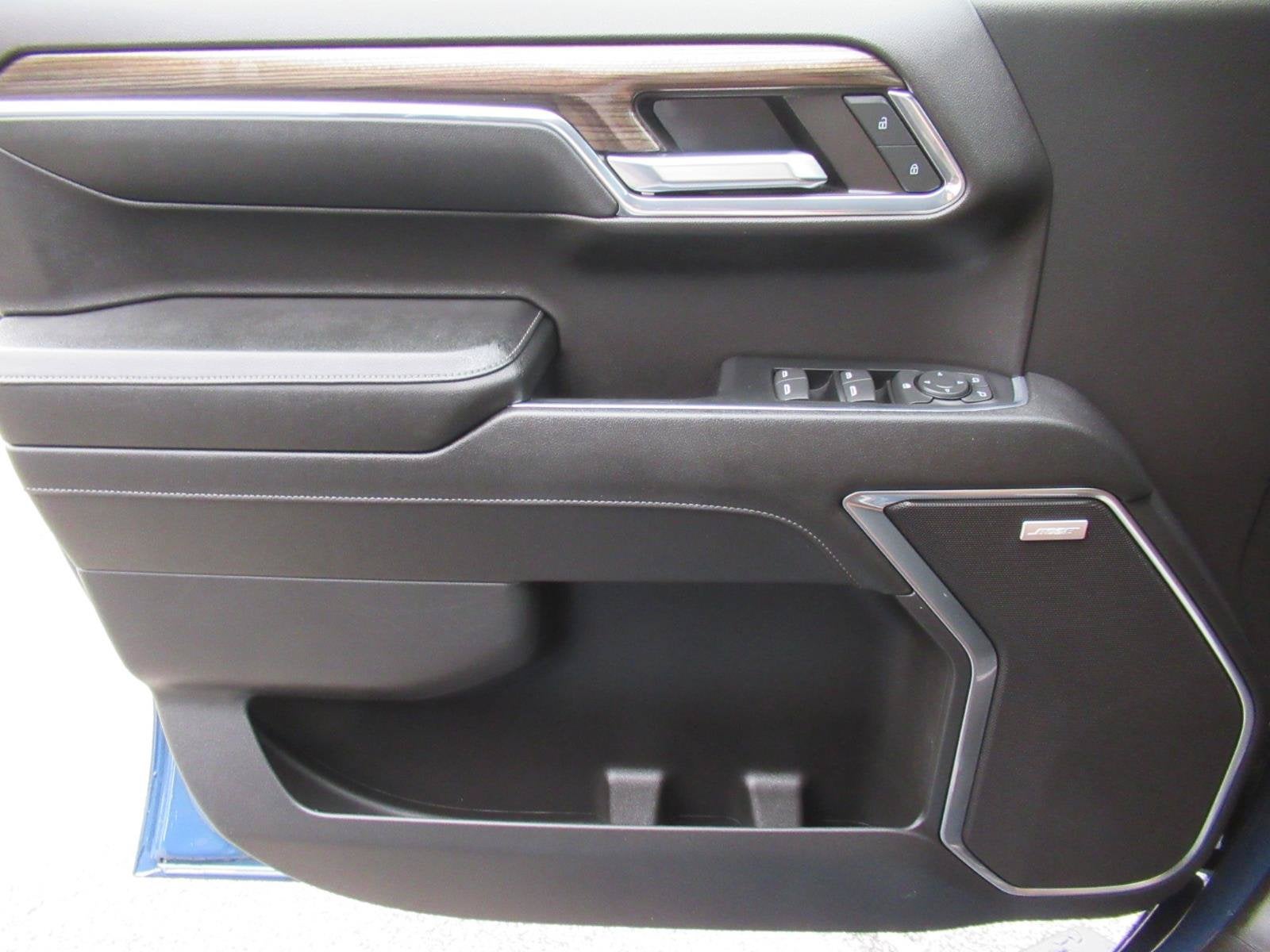 2024 Chevrolet Silverado 1500 4WD Crew Cab Short Bed RST