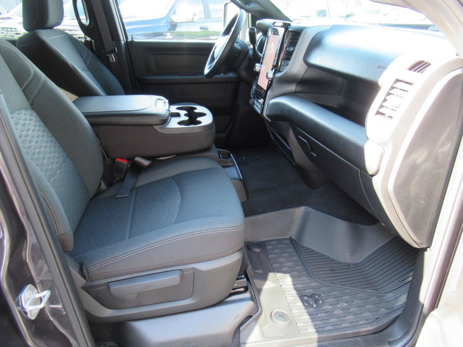 2027 RAM Ram 2500 RAM 2500 WARLOCK CREW CAB 4X4 6'4' BOX