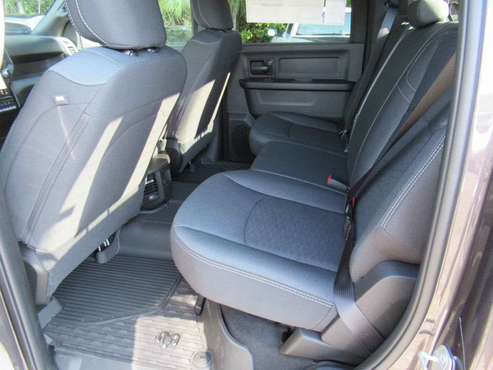 2027 RAM Ram 2500 RAM 2500 WARLOCK CREW CAB 4X4 6'4' BOX