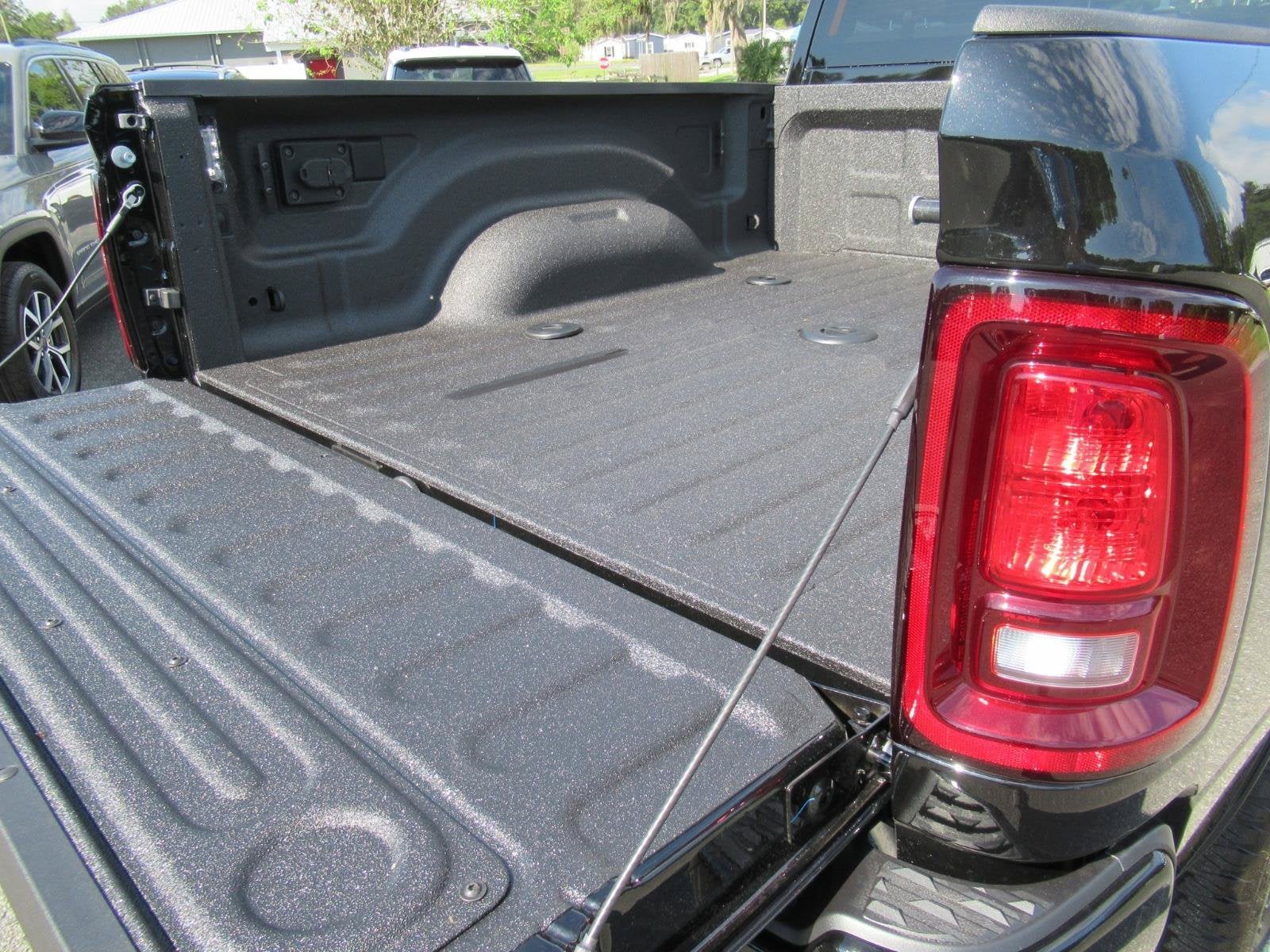 2027 RAM Ram 2500 RAM 2500 BLACK EXPRESS CREW CAB 4X4 6'4' BOX