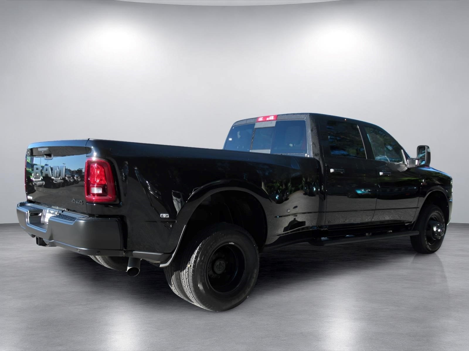 2027 RAM 3500 RAM 3500 TRADESMAN CREW CAB 4X4 8' BOX
