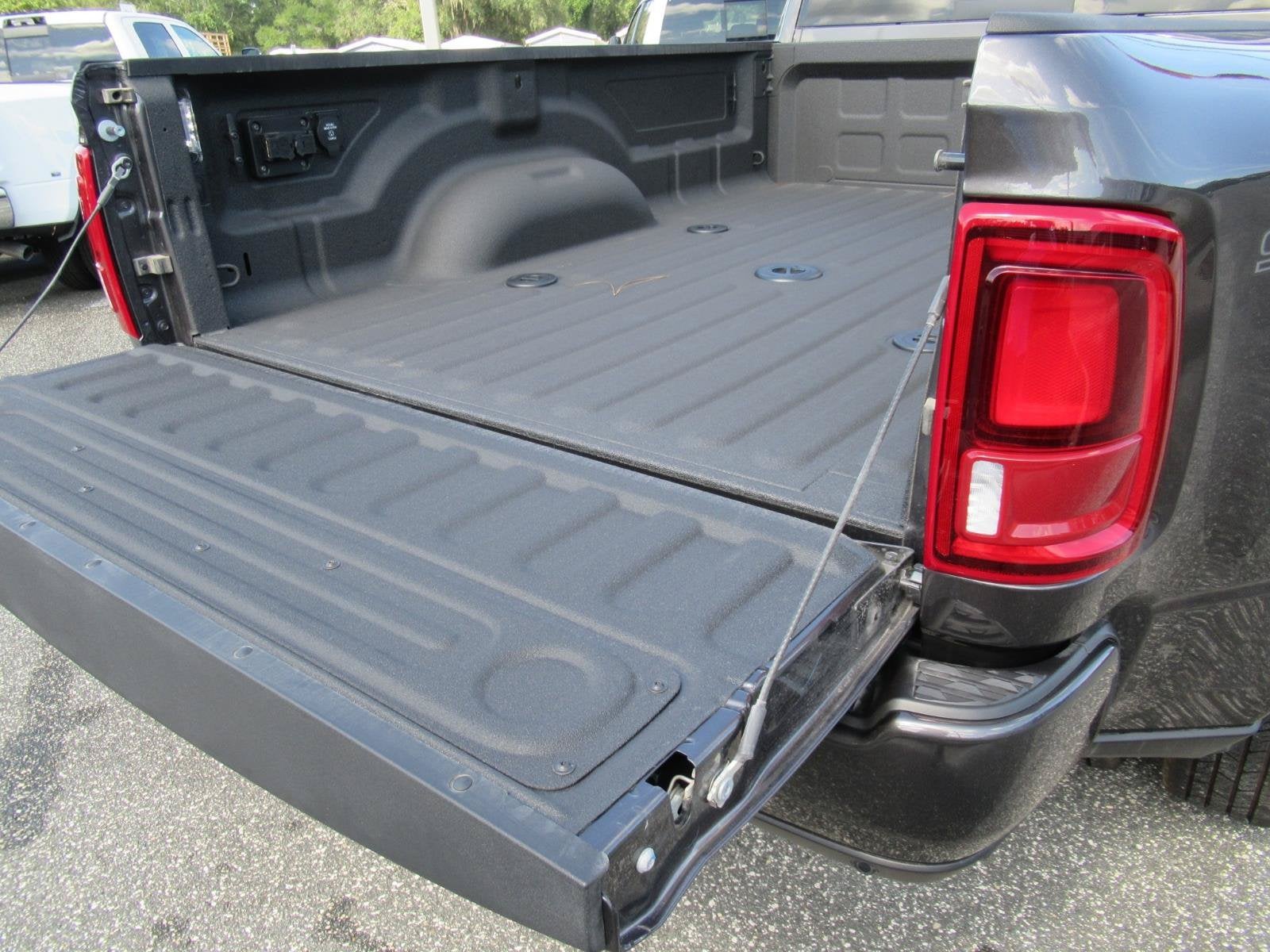2026 RAM Ram 3500 RAM 3500 BIG HORN CREW CAB 4X4 8' BOX