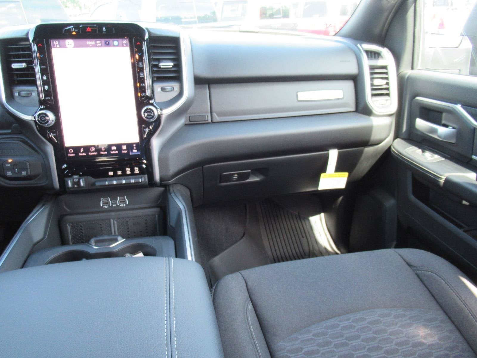 2026 RAM Ram 3500 RAM 3500 BIG HORN CREW CAB 4X4 8' BOX