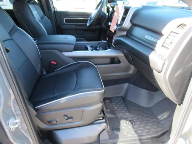 2027 RAM Ram 3500 RAM 3500 LARAMIE CREW CAB 4X4 8' BOX
