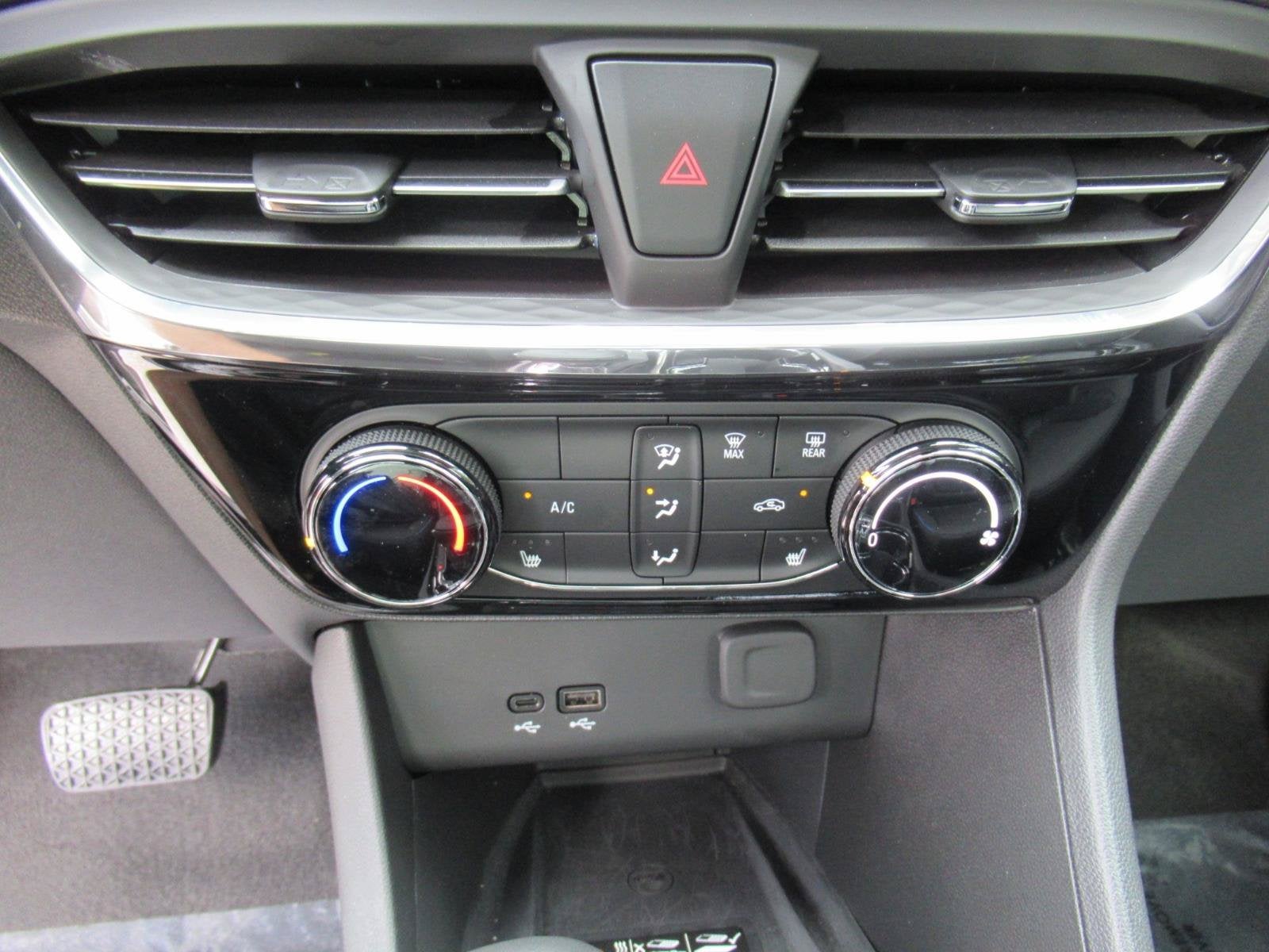 2026 Buick Encore GX Sport Touring FWD