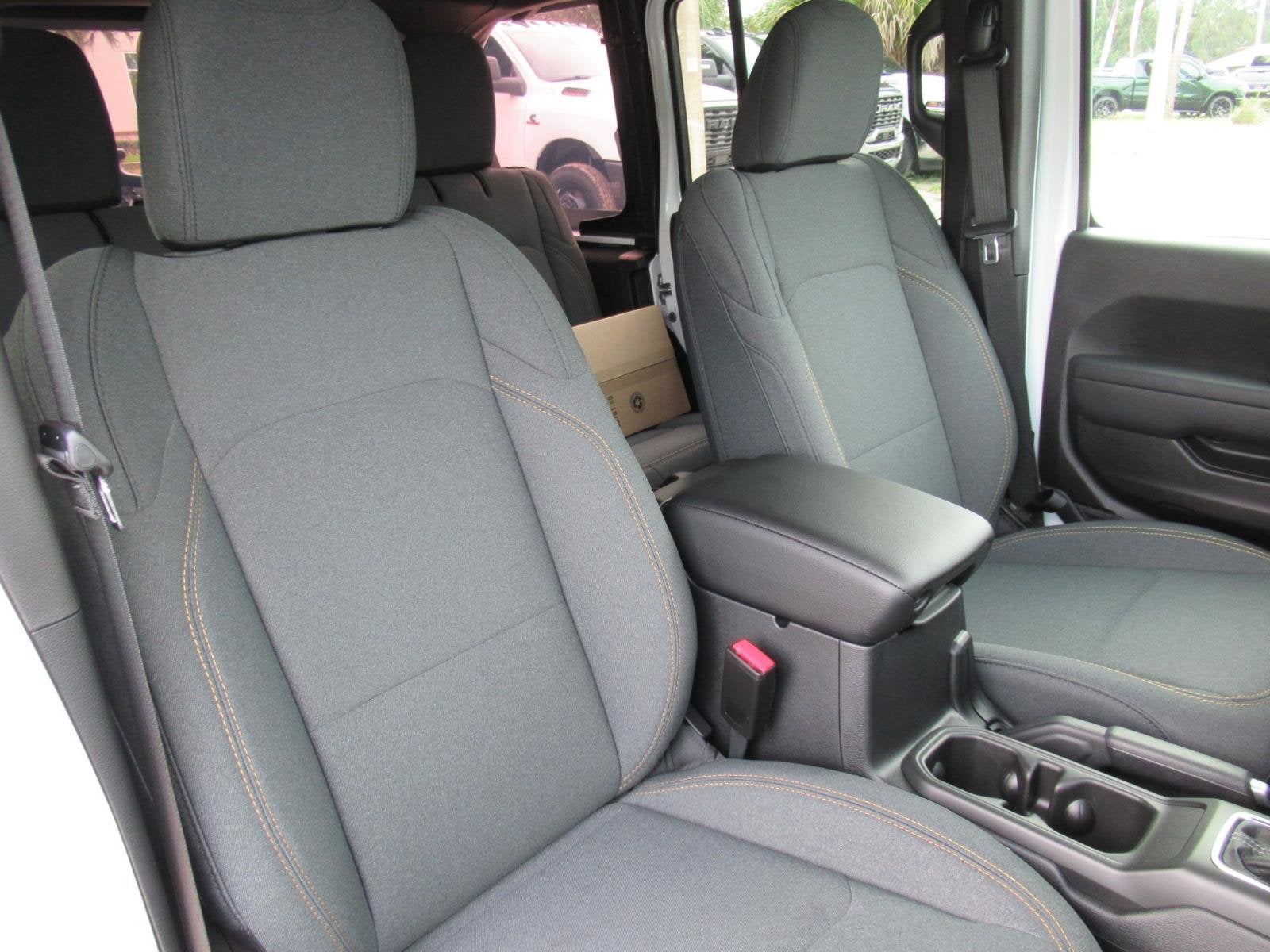 2027 Jeep Wrangler WRANGLER 4-DOOR SPORT S