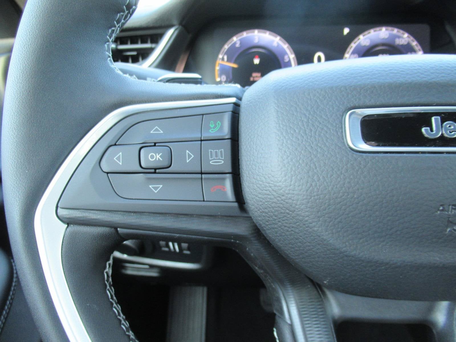 2026 Jeep Grand Cherokee GRAND CHEROKEE LAREDO X 4X2