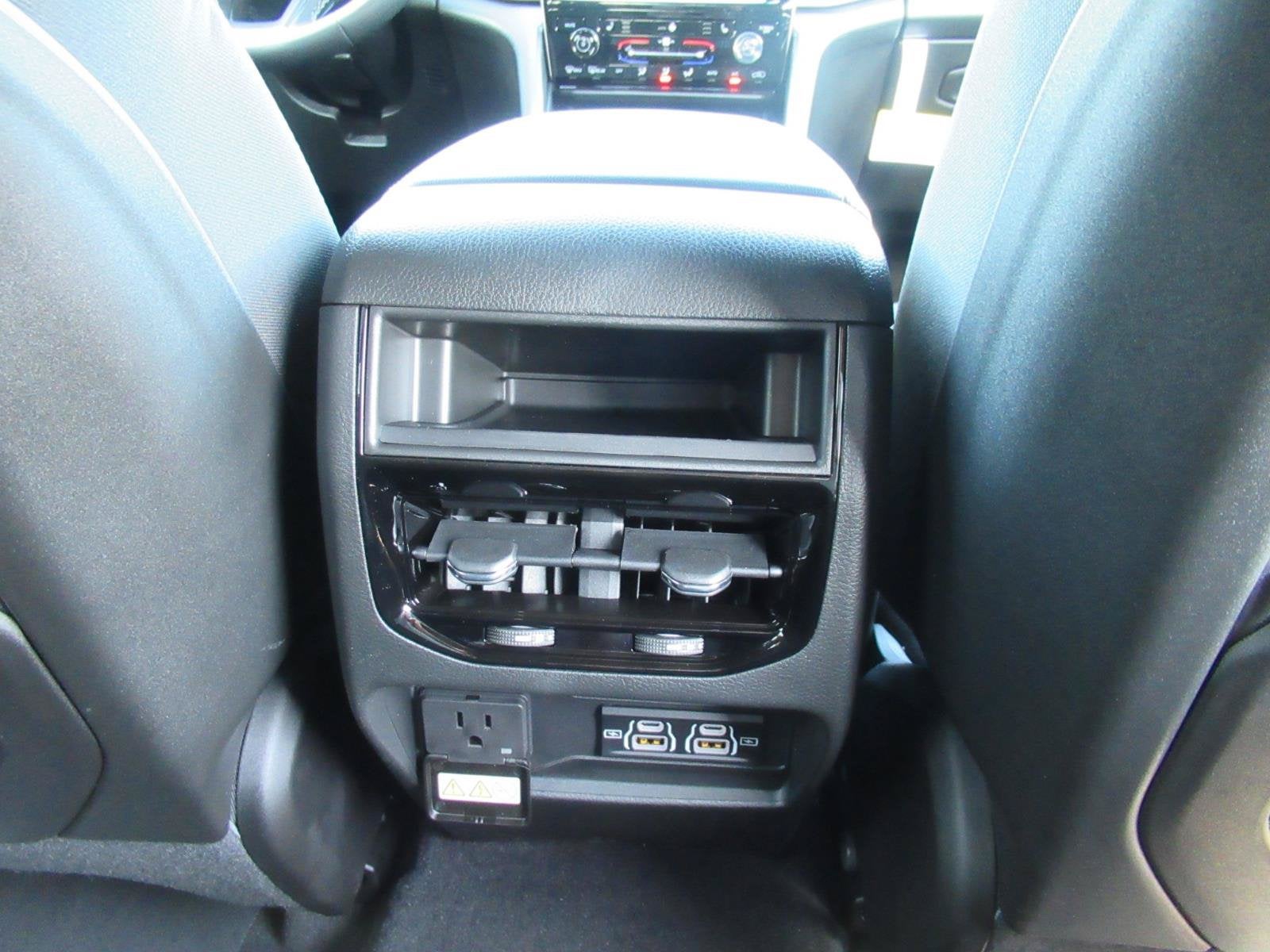 2026 Jeep Grand Cherokee GRAND CHEROKEE LAREDO X 4X2