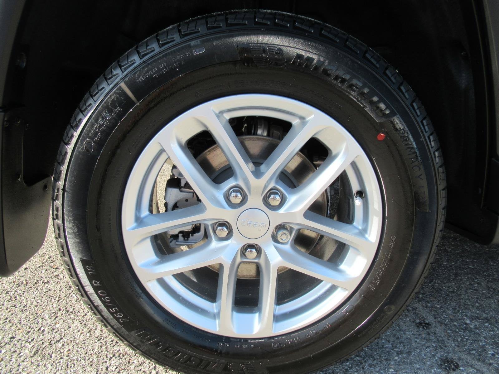 2026 Jeep Grand Cherokee GRAND CHEROKEE LAREDO X 4X2