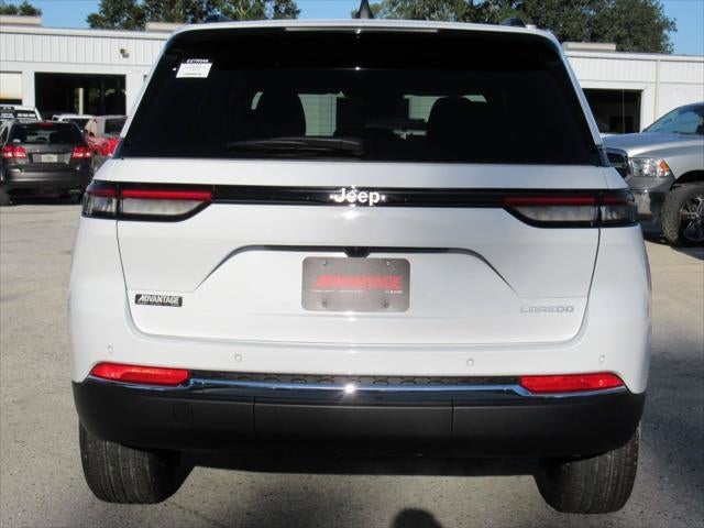 2027 Jeep Grand Cherokee GRAND CHEROKEE LAREDO 4X2