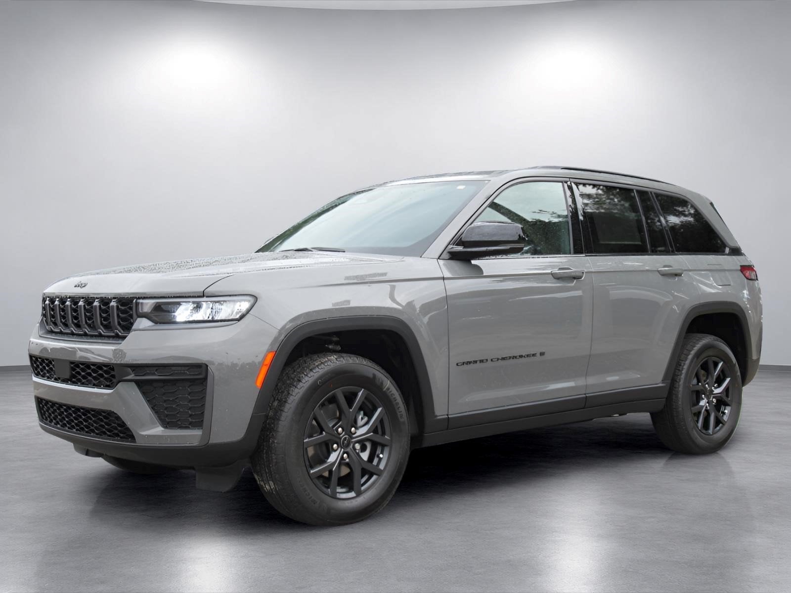 2027 Jeep Grand Cherokee GRAND CHEROKEE LAREDO ALTITUDE 4X2
