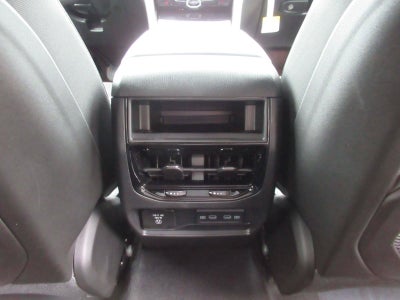 2027 Jeep Grand Cherokee GRAND CHEROKEE LAREDO ALTITUDE 4X2