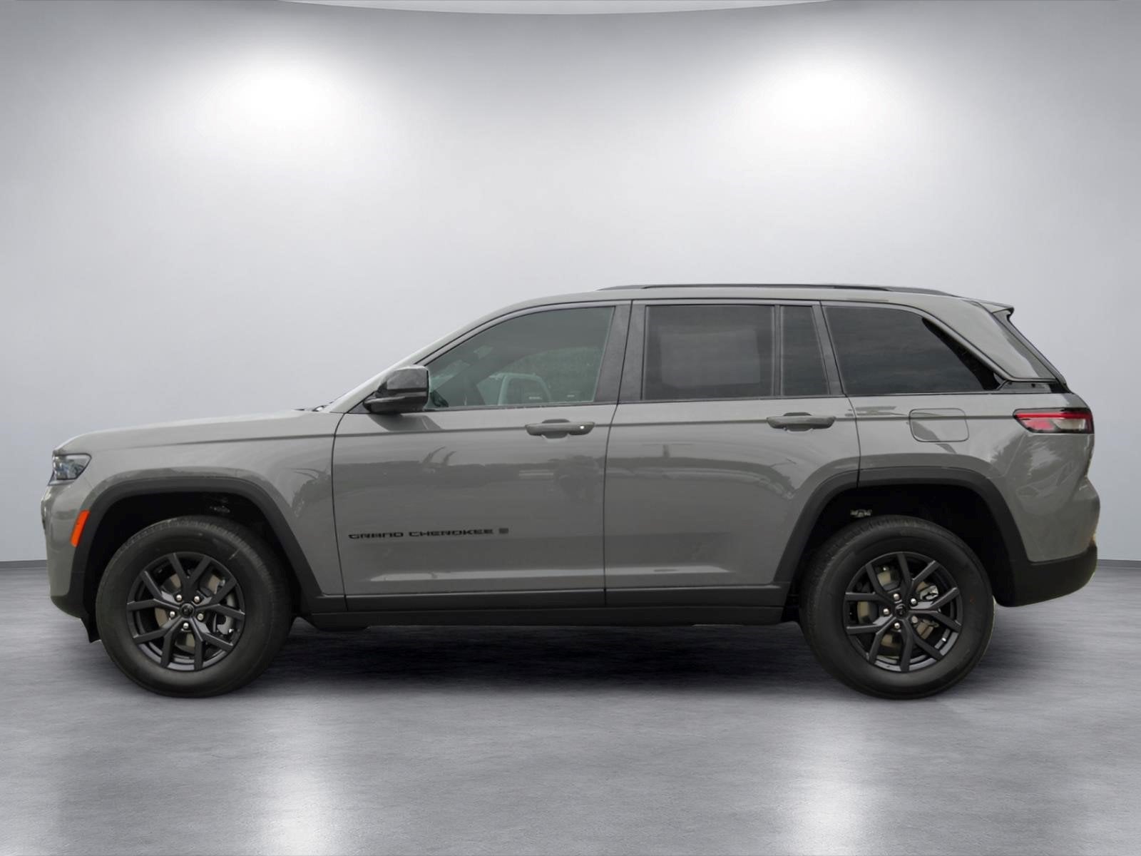 2027 Jeep Grand Cherokee GRAND CHEROKEE LAREDO ALTITUDE 4X2
