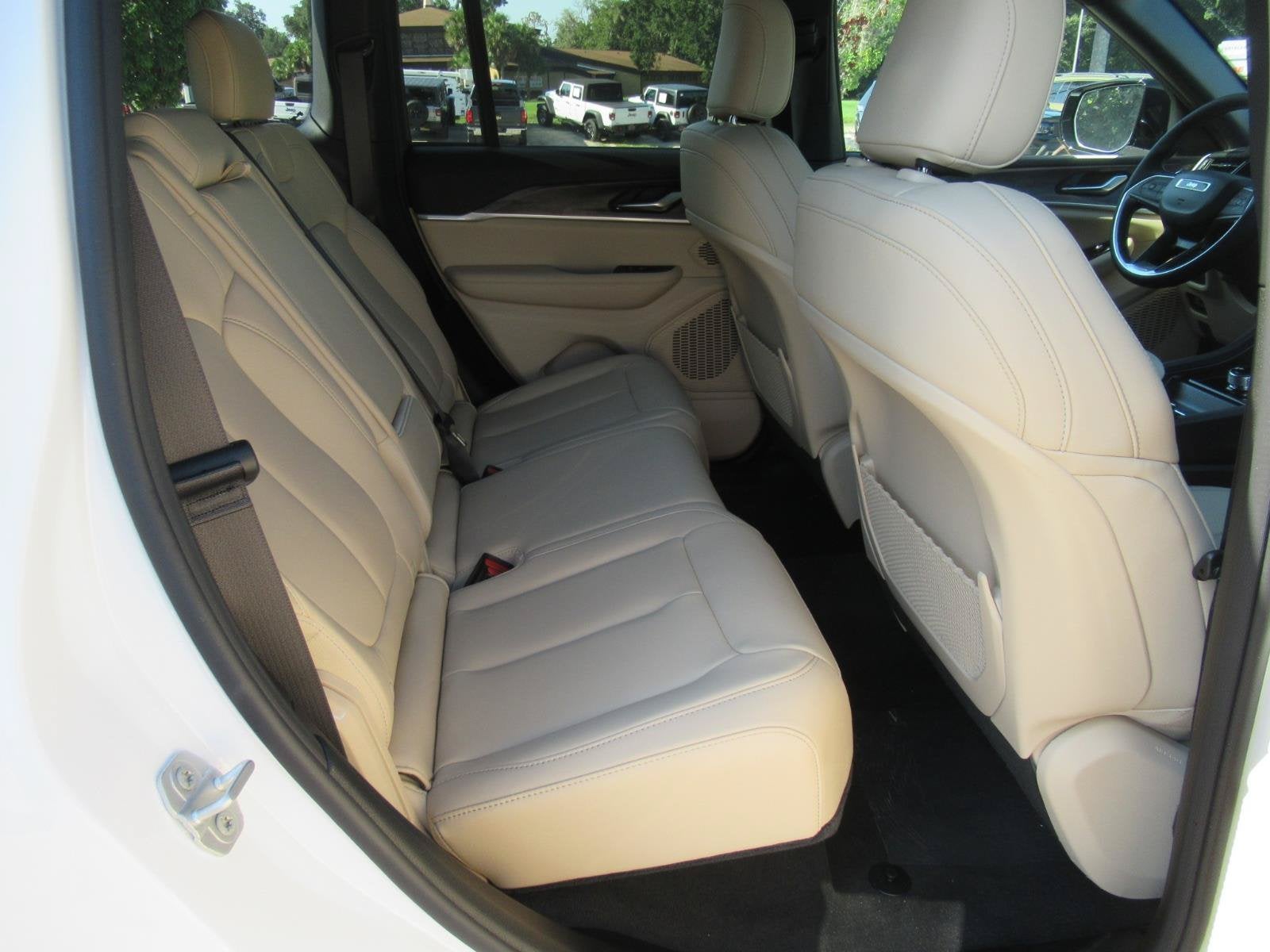 2026 Jeep Grand Cherokee GRAND CHEROKEE LIMITED 4X2