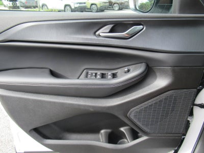 2027 Jeep Grand Cherokee GRAND CHEROKEE LAREDO X 4X4
