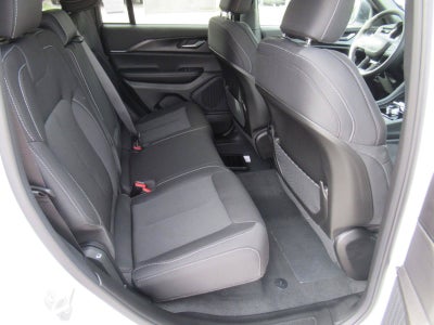 2027 Jeep Grand Cherokee GRAND CHEROKEE LAREDO X 4X4