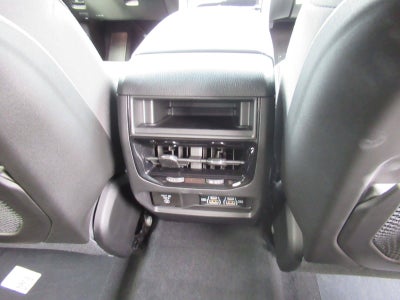 2027 Jeep Grand Cherokee GRAND CHEROKEE LAREDO X 4X4