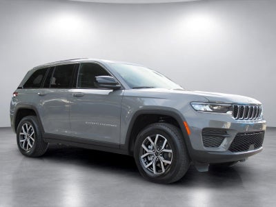2027 Jeep Grand Cherokee GRAND CHEROKEE LAREDO X 4X4