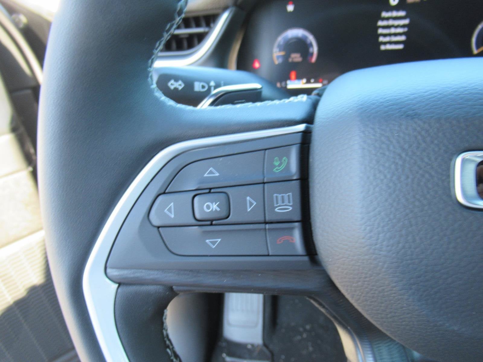 2026 Jeep Grand Cherokee GRAND CHEROKEE L LAREDO X 4X2