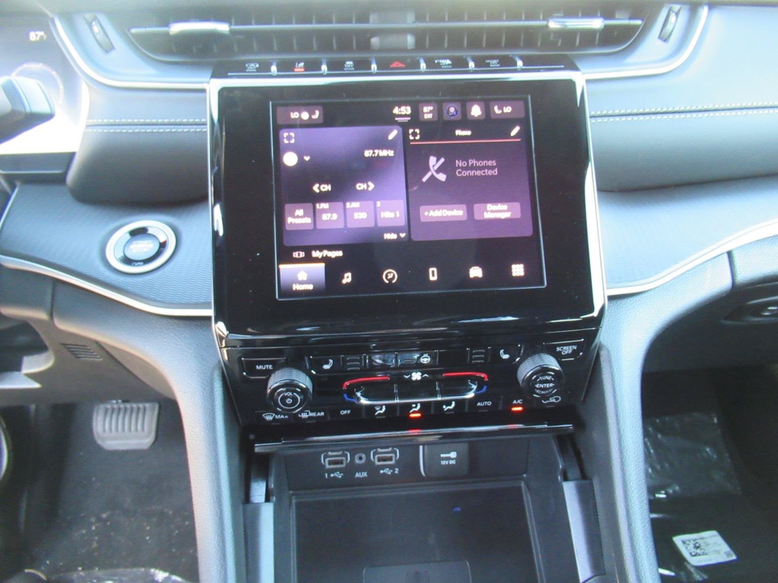 2026 Jeep Grand Cherokee GRAND CHEROKEE L LAREDO X 4X2