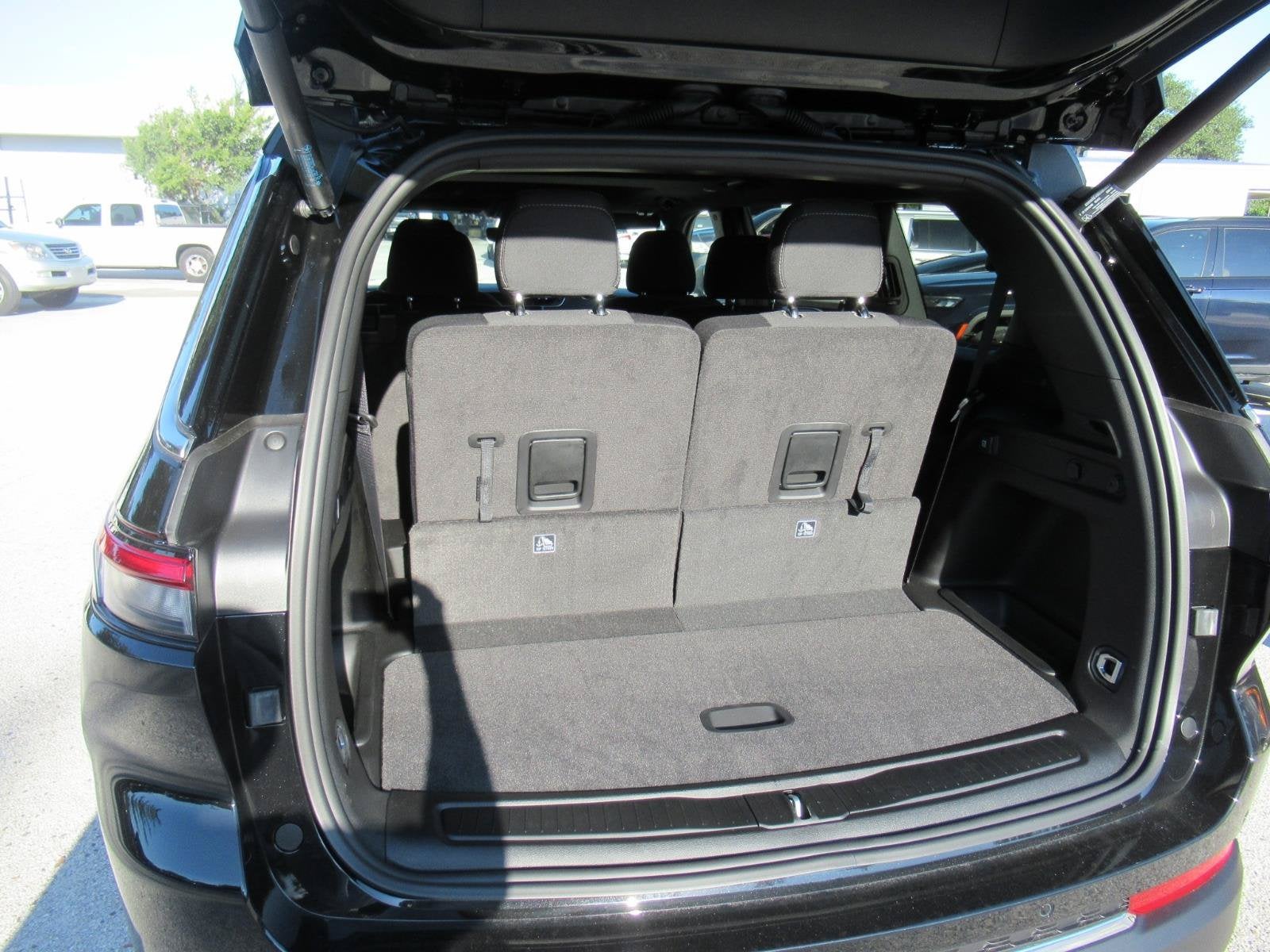 2026 Jeep Grand Cherokee GRAND CHEROKEE L LAREDO X 4X2