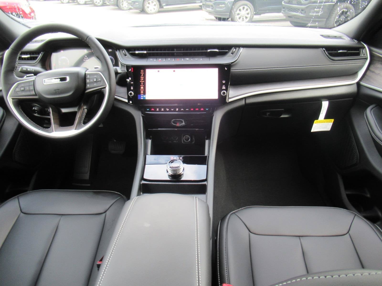2026 Jeep Grand Cherokee GRAND CHEROKEE L LIMITED 4X2