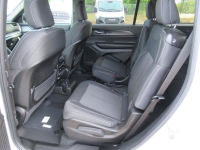 2026 Jeep Grand Cherokee GRAND CHEROKEE L LAREDO X 4X4