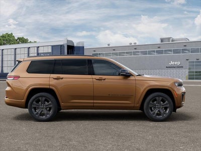 2027 Jeep Grand Cherokee GRAND CHEROKEE L LIMITED RESERVE 4X4