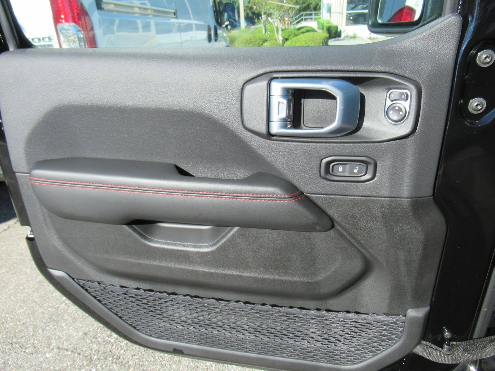 2027 Jeep Wrangler WRANGLER 4-DOOR RUBICON X