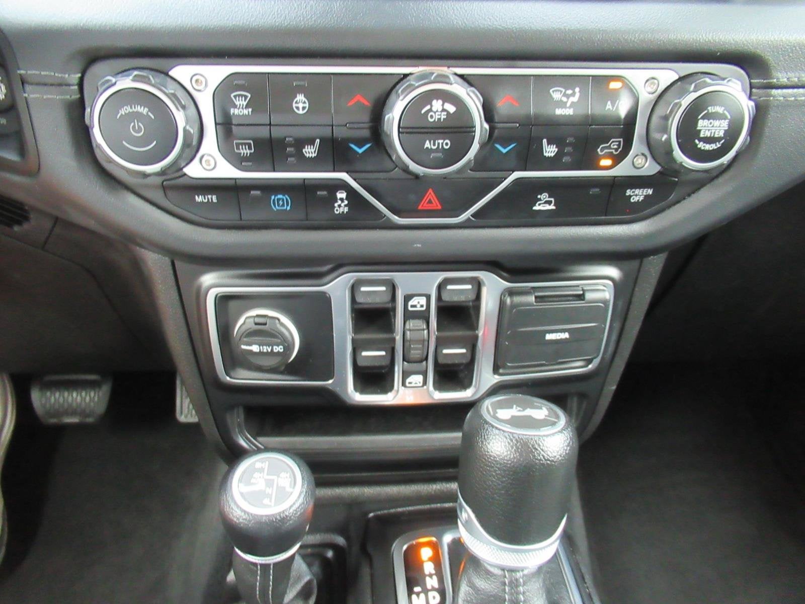 2024 Jeep Wrangler 4xe Sahara 4xe