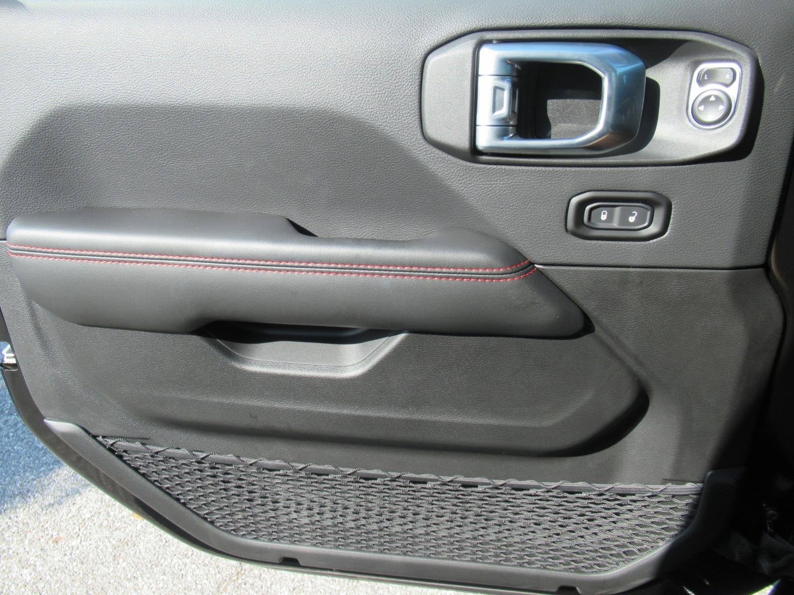 2026 Jeep Wrangler WRANGLER 4-DOOR MOAB 392