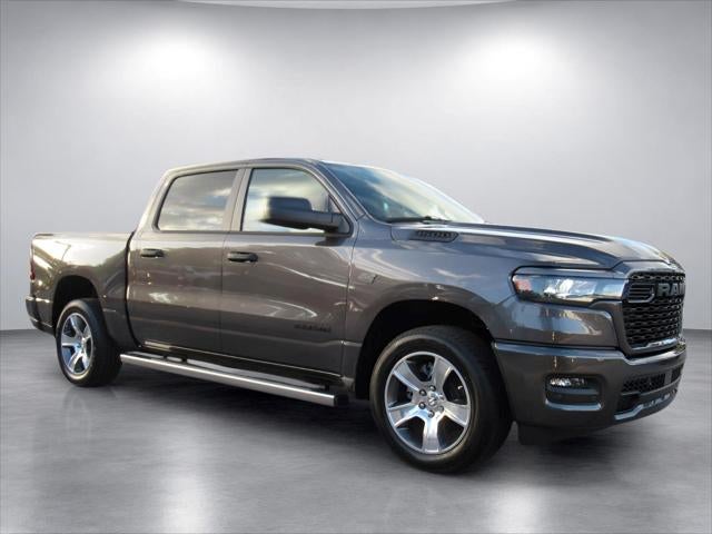 2027 RAM Ram 1500 RAM 1500 EXPRESS CREW CAB 4X2 5'7' BOX