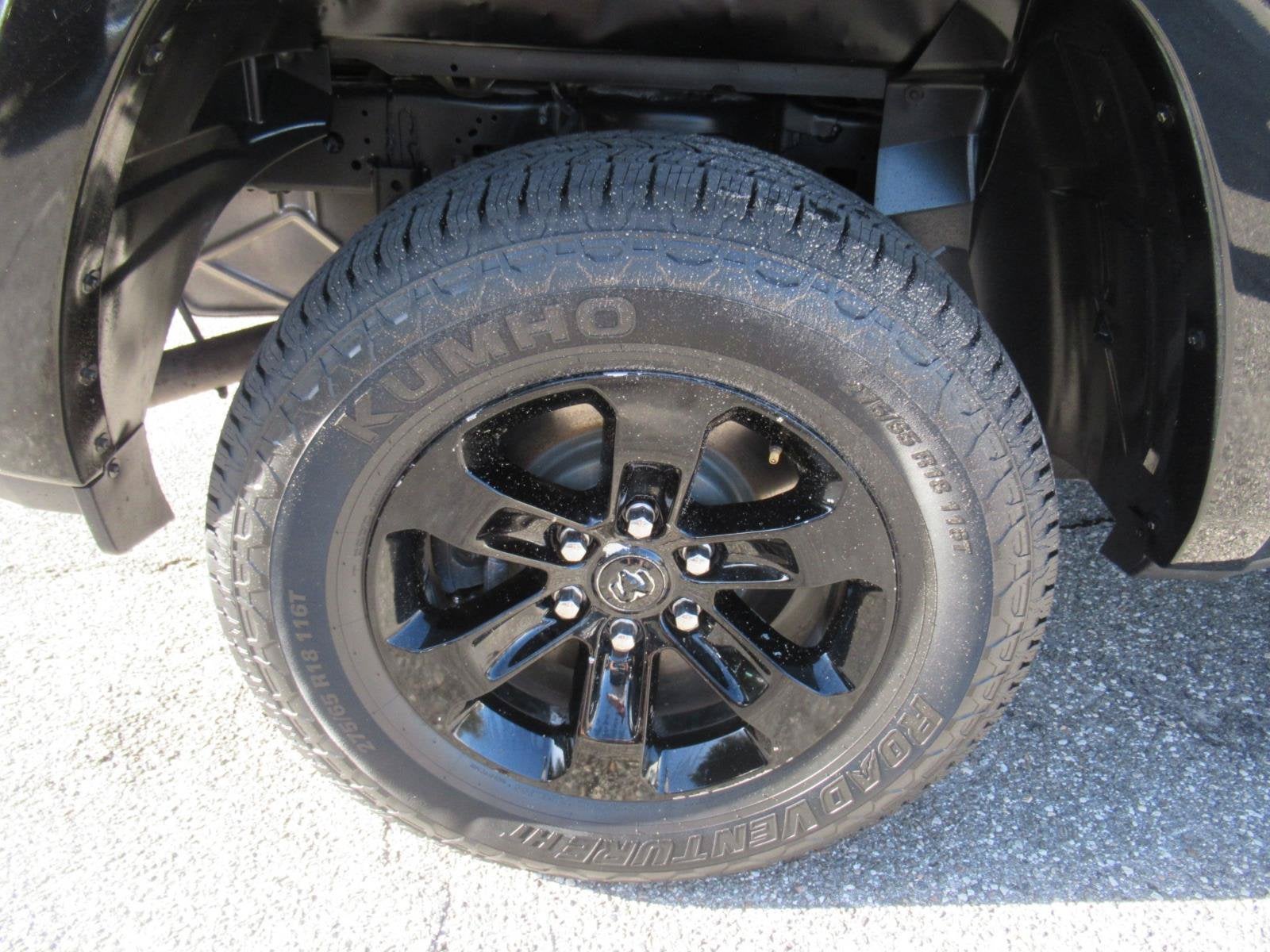 2022 RAM 1500 Laramie Crew Cab 4x2 5'7' Box