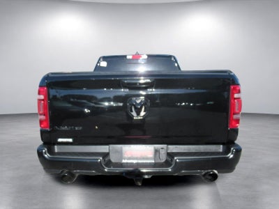 2022 RAM 1500 Laramie Crew Cab 4x2 5'7' Box