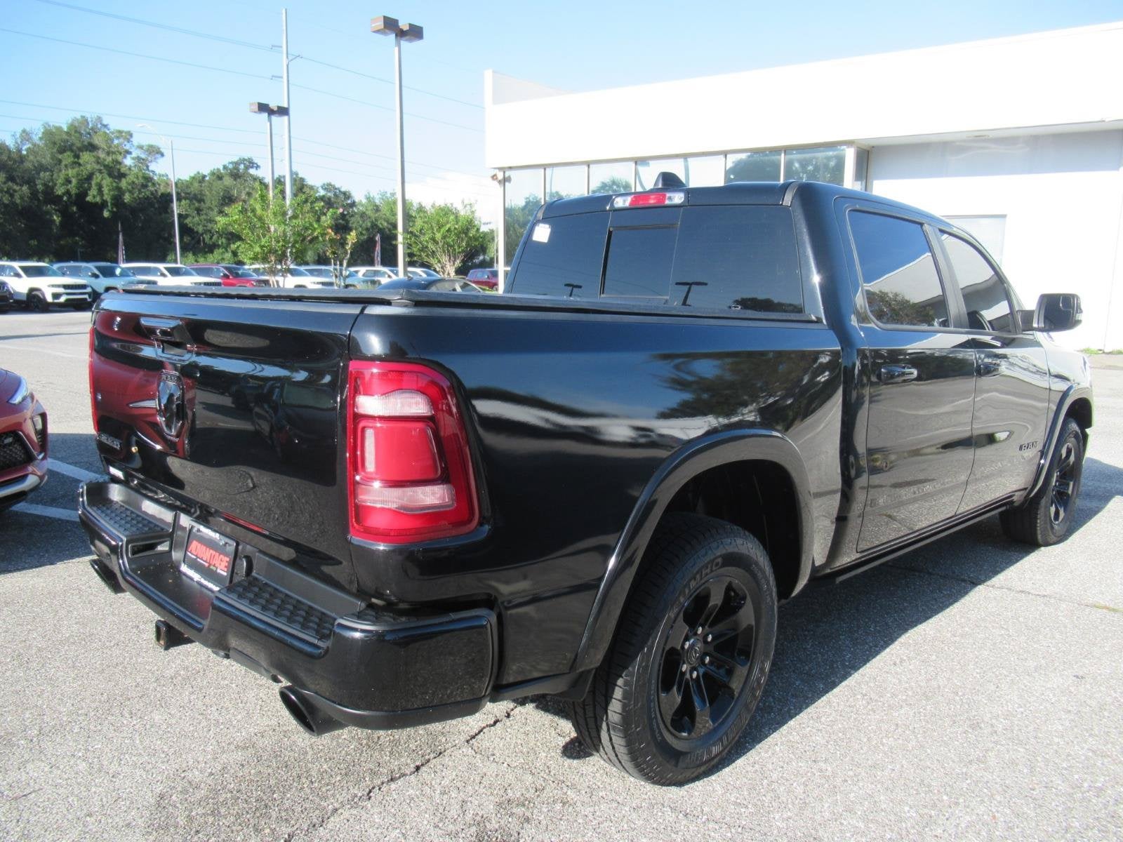 2022 RAM 1500 Laramie Crew Cab 4x2 5'7' Box