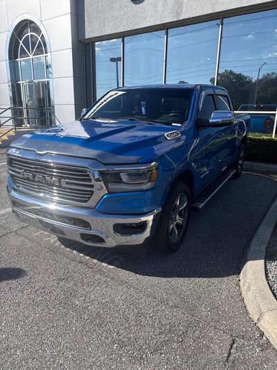 2023 RAM 1500 Laramie Crew Cab 4x2 5'7' Box