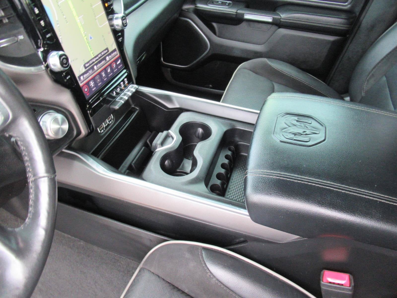 2020 RAM 1500 Laramie Crew Cab 4x2 5'7' Box
