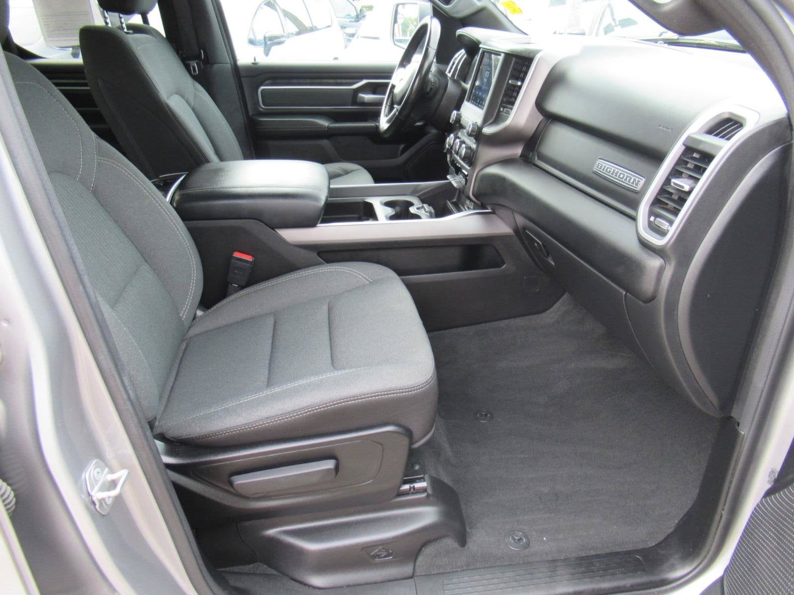 2021 RAM 1500 Big Horn Quad Cab 4x4 6'4' Box