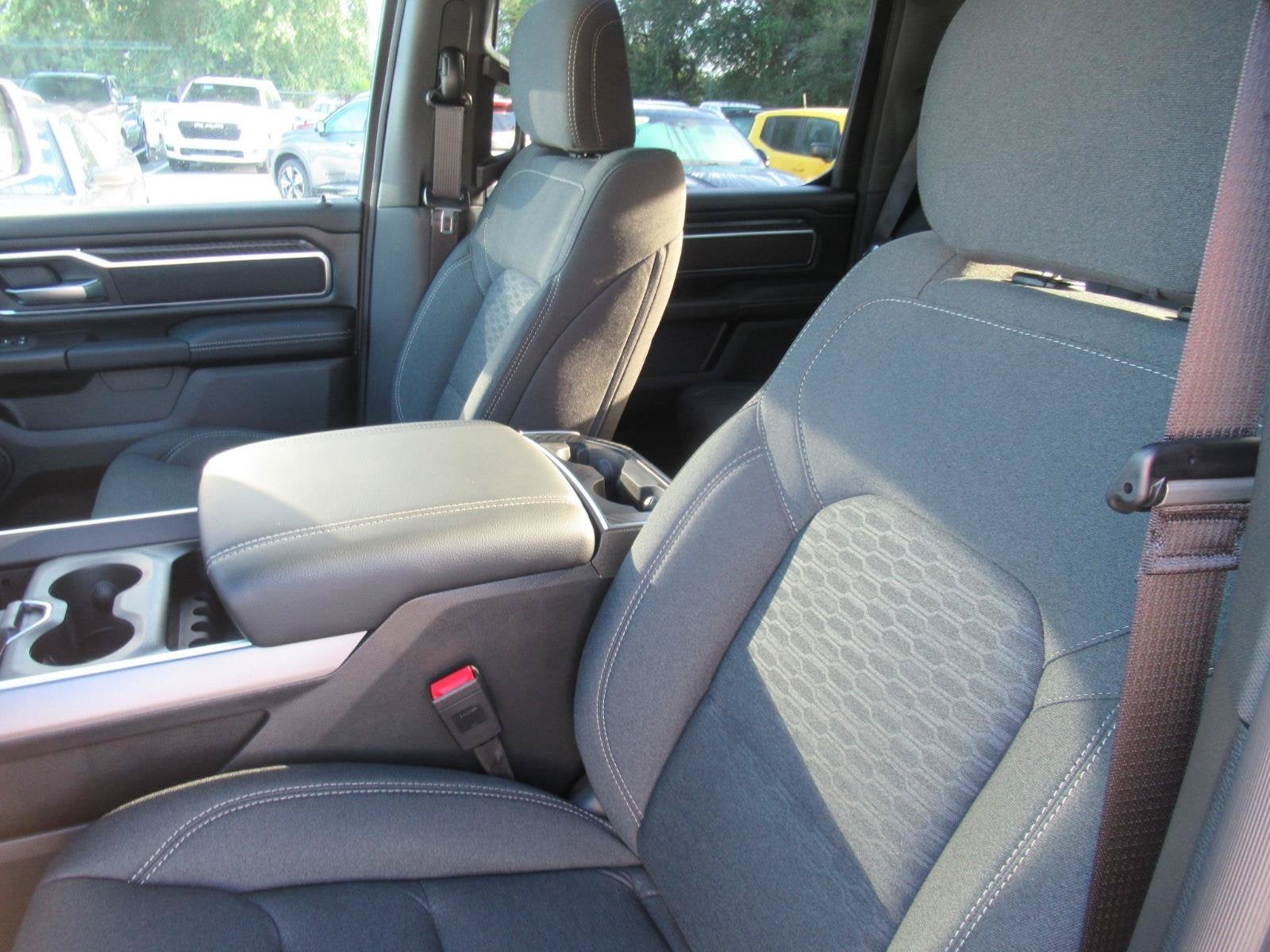 2027 RAM 1500 RAM 1500 BIG HORN CREW CAB 4X4 5'7' BOX