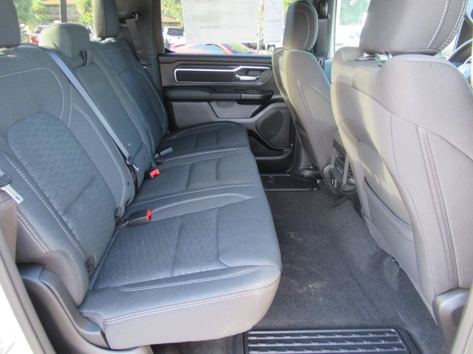2027 RAM 1500 RAM 1500 BIG HORN CREW CAB 4X4 5'7' BOX